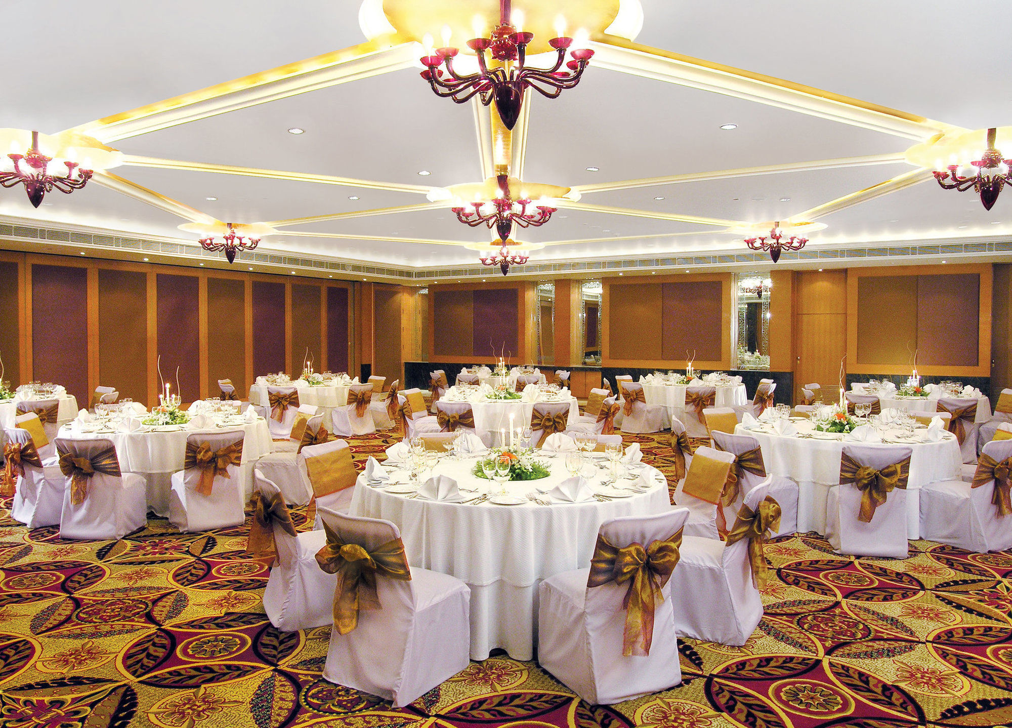 Taj Chandīgarh Ristorante foto The Grand Ballroom