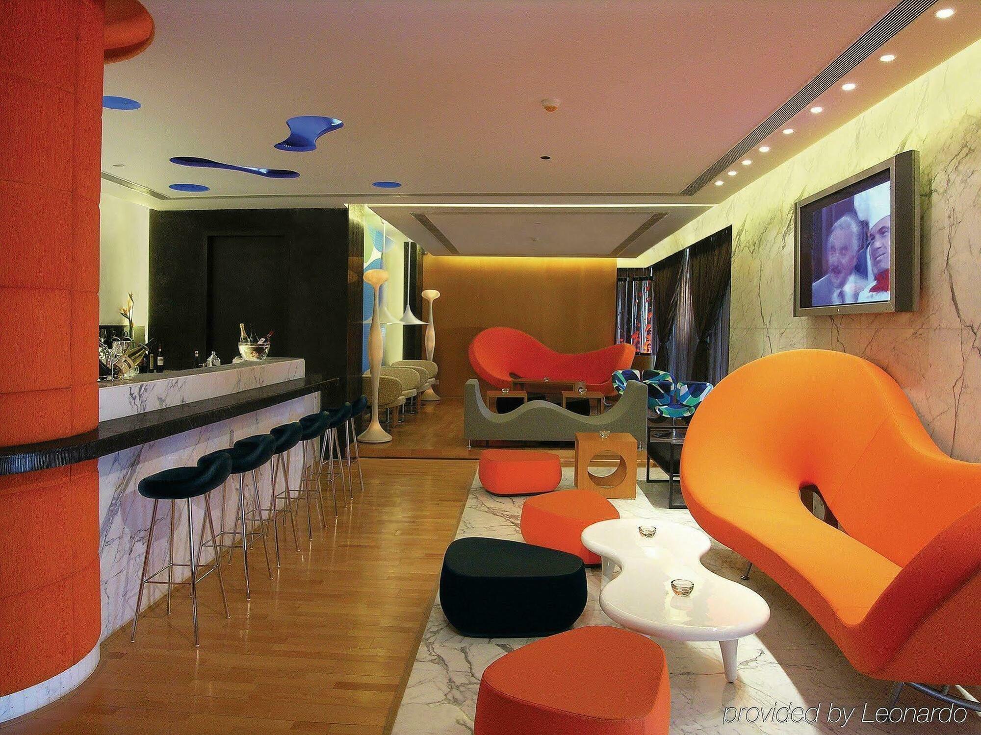 Taj Chandīgarh Esterno foto The lounge at the airport